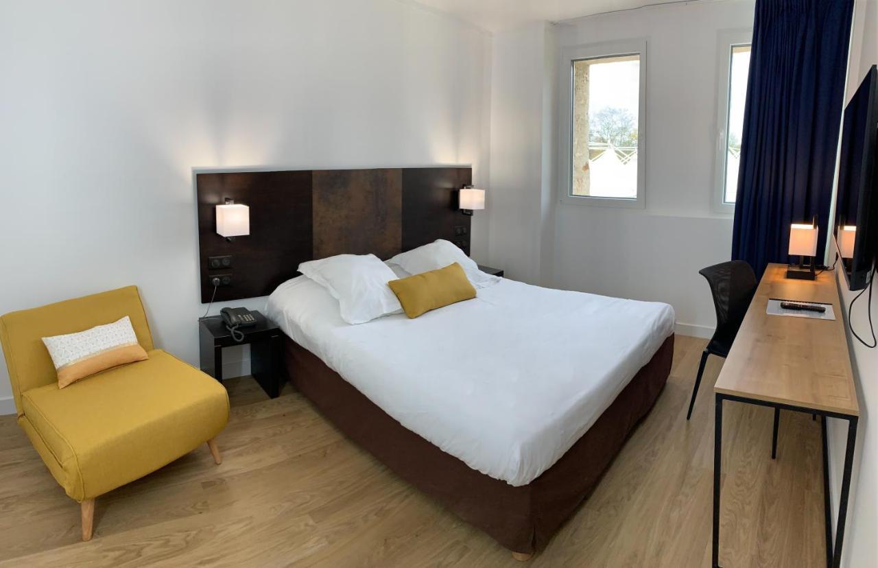 Hotel Abbaye Du Golf De Lesigny Eksteriør bilde